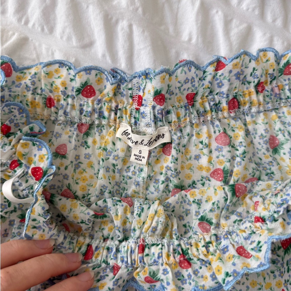 For Love And Lemons Strawberry Floral Ruffle Set - Picture 6 of 7